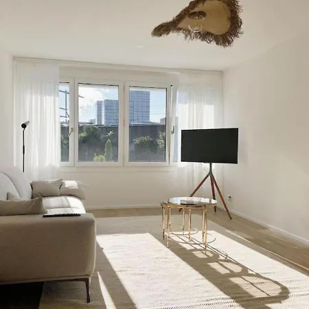 Appartement Spacious Floor For 8 Guests -10- *